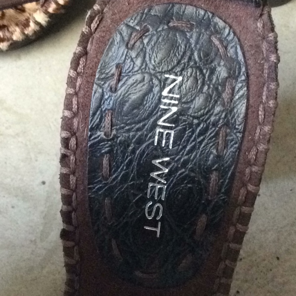 Pretty leopard cow hide ankle strap sandals - Picture 7 of 8